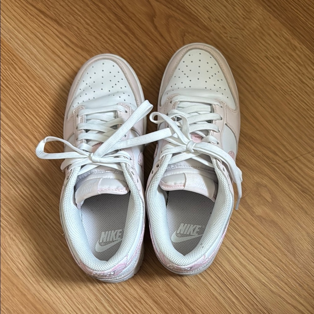 Nike Women Pink Sneakers